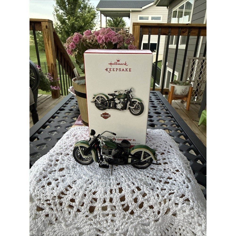 Hallmark Keepsake 1936 Harley Davidson El Motorcycle Ornament 2013